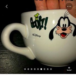 Disney character Goofy soup bowl-EUC